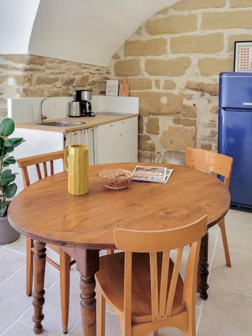 Studio Spacieux De Caractere Montaren-et-Saint-Médiers Exteriér fotografie
