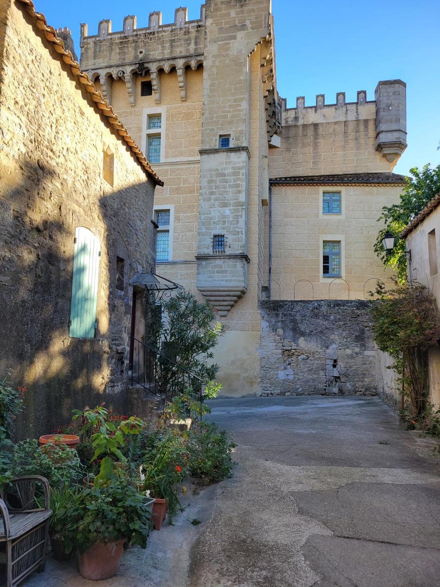 Studio Spacieux De Caractere Montaren-et-Saint-Médiers Exteriér fotografie